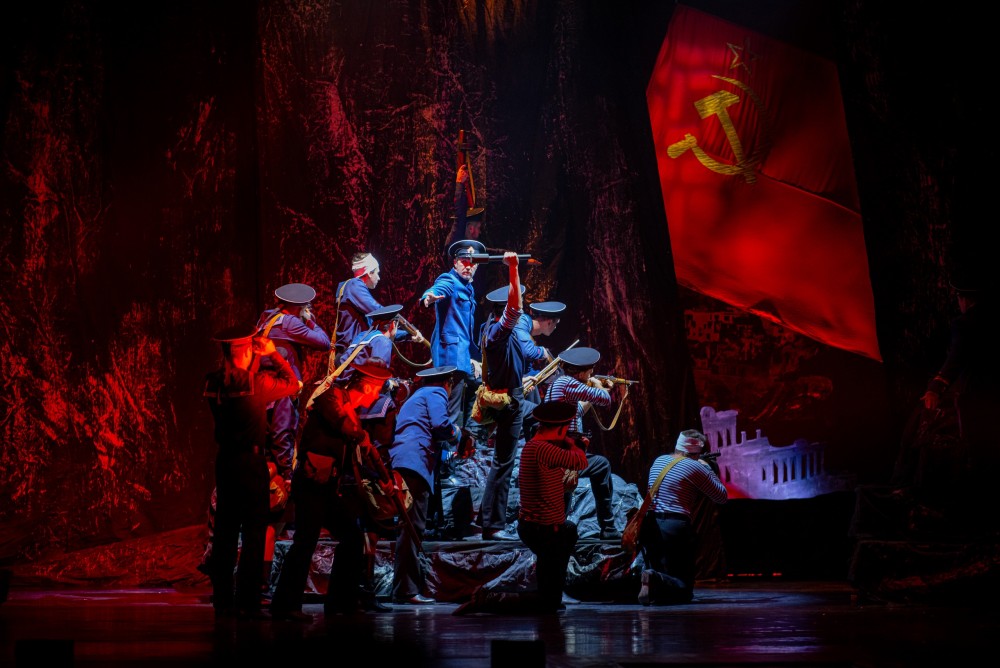 С Днём защитника отечества! С Днём народной воли!