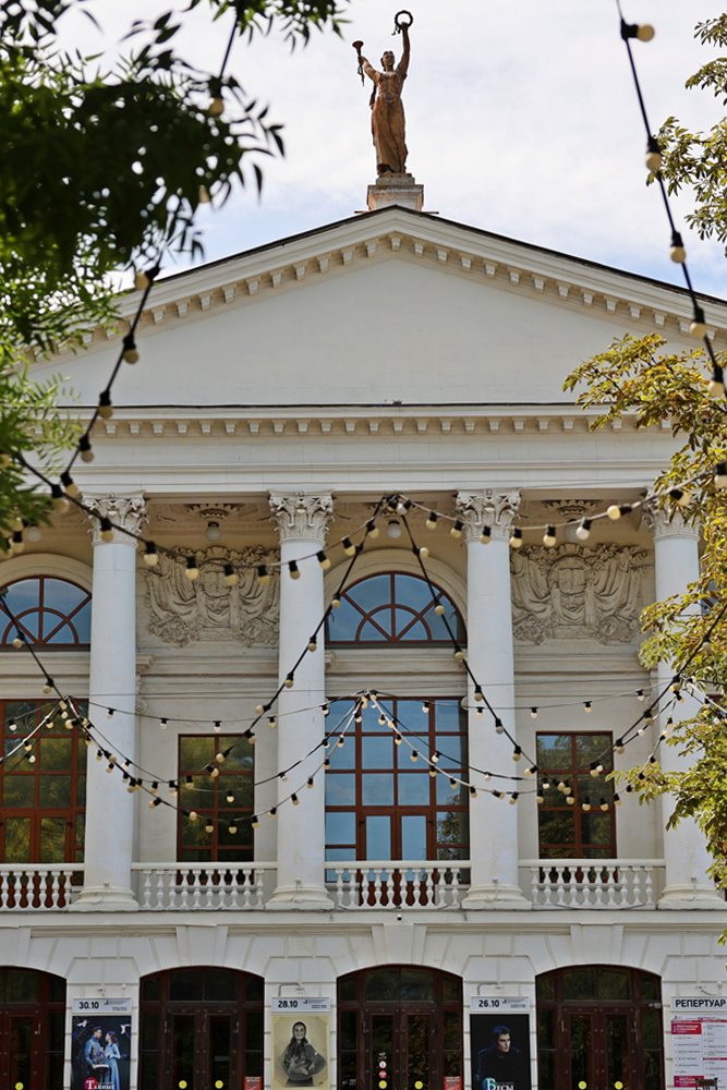 День нашего театра